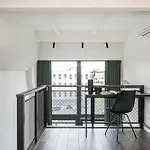 Stylish Loft, Steps To Downtown, Fast Wi-Fi Apartmán