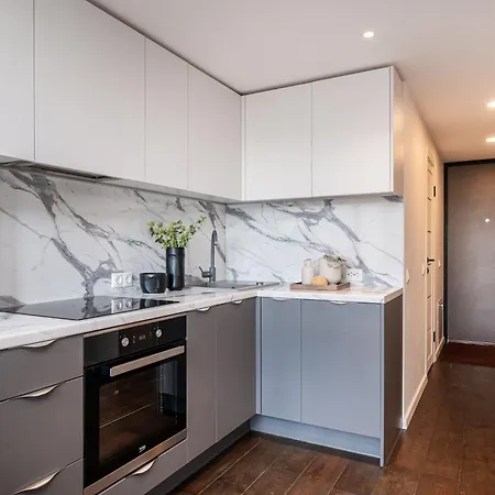 Modern & Light Loft Close To Center *