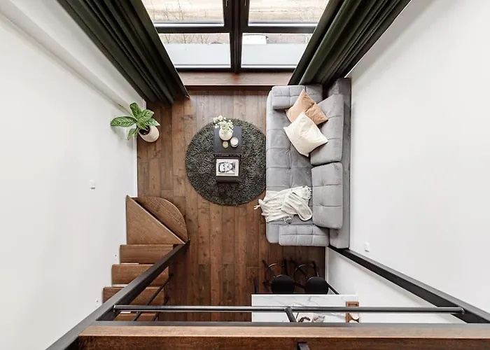 アパート Modern Loft Walk To Center Fast Wi-fi