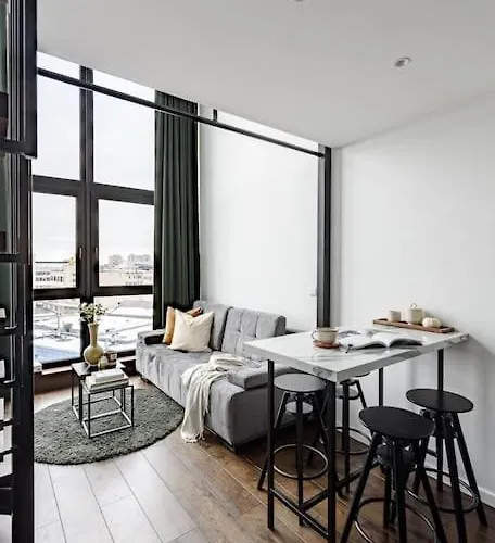 Appartamento Modern Loft Walk To Center Fast Wi-fi