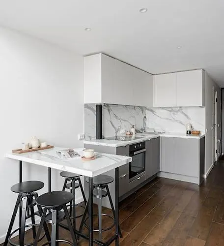 Modern Loft Walk To Center Fast Wi-fi * Vilnius