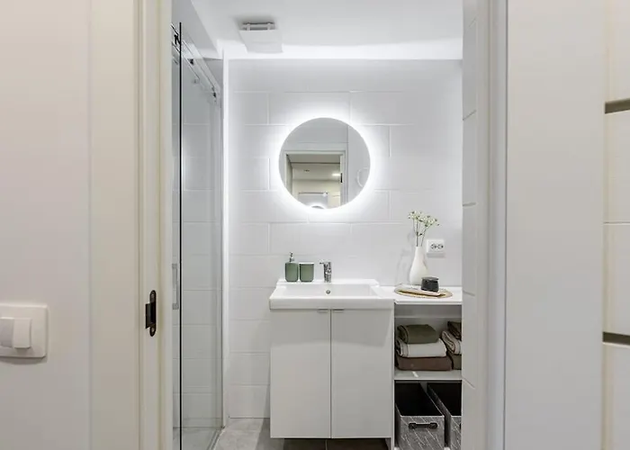 Modern Loft Walk To Center Fast Wi-fi * ヴィリニュス