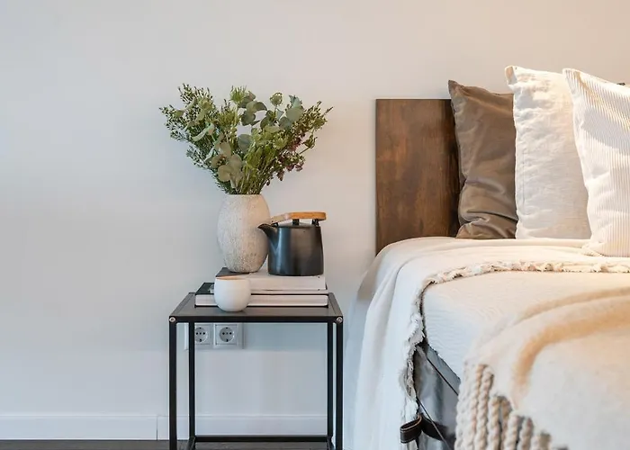 Modern Loft Walk To Center Fast Wi-fi Apartament *