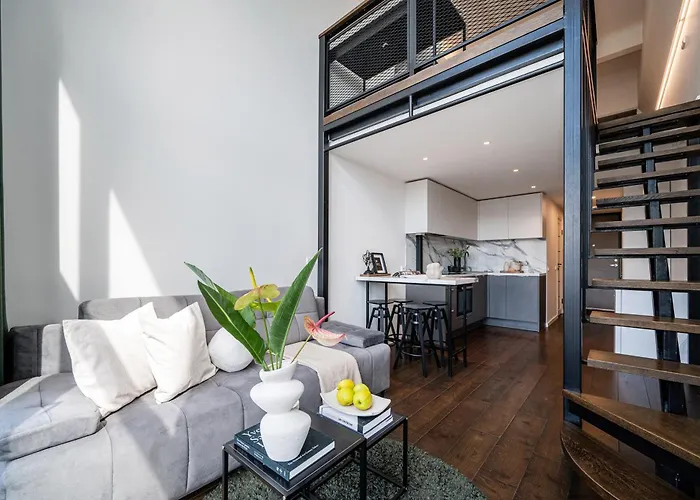 アパート Modern Loft Walk To Center Fast Wi-fi ヴィリニュス