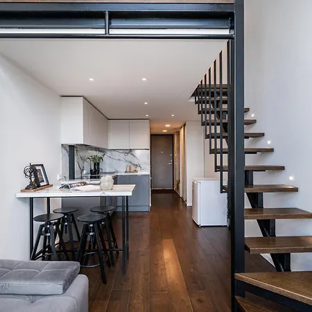 Modern Loft Walk To Center Fast Wi-fi * Wilna