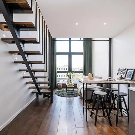 아파트 Modern Loft Walk To Center Fast Wi-fi 빌뉴스